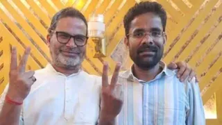 प्रशांत किशोर के साथ देवपालिक। फाइल