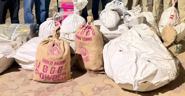 फतेहपुर के गुनीर में लाखों के अवैध पटाखे जब्त, आरोपी गिरफ्तार
