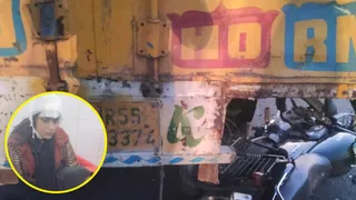 बाइक अनियंत्रित होकर आगे चल रहे कंटेनर में पीछे से जा घुसी। इसमें भाई की मौत हो गई जबकि बहन (इनसेट) गंभीर रूप से घायल हो गई।