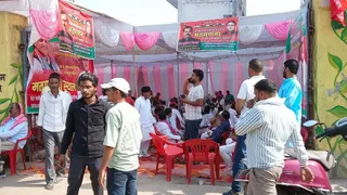वाराणसी एमएलसी मतगणना में सपा कार्यकर्ताओं की भूख और जीत का जुनून।
