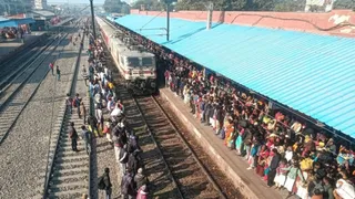 बक्सर स्टेशन पर तकनीकी ढांचों की कमी। फाइल