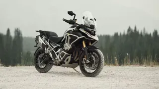 2027 Triumph Tiger 1200 दमदार इंजन और रडार सेफ्टी के साथ हुई रिवील