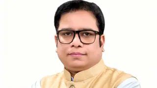 डॉ. संजीव कुमार ने नवल किशोर यादव का किला किया ध्वस्त