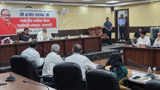 उपमुख्यमंत्री ब्रजेश पाठक ने वाराणसी में सरकारी अस्पतालों की ओपीडी बढ़ाने के दिए निर्देश