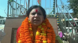 पूर्व डीएम दिव्या मित्तल ने सरकार पर साधा निशाना, मीरजापुर में जननीति भारत पार्टी का प्रचार।