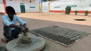 जेल में बंद कैदीयों के बनाए दीयों से जगमग होगी अयोध्या।