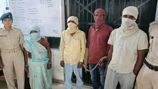 पत्नी, मां और भाइयों की भूमिका की जांच