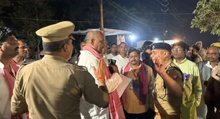 सुबह से सजे प्रत्याशियों के कैंप, शाम होते ही उमड़ी समर्थकों की भीड़। जागरण