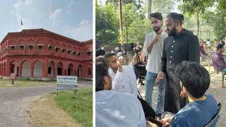 AMU परिसर में गुरुवार सुबह छात्र स्ंघ चुनाव को लेकर चर्चाएं करते स्टूडेंट्स।