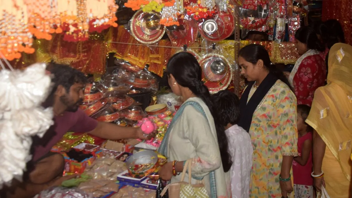 Karwa Chauth 2026 Shubh Muhurat Pooja Muhurat Moonrise Fasting (1)