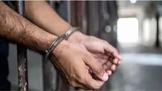 कोझिकोड में छात्रों के खाने में कीड़े का झूठा दावा (सांकेतिक गिरफ्तार)