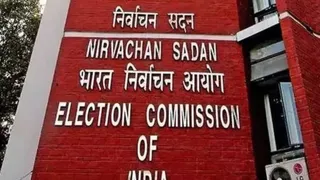 चुनाव में चर्चा कम चंदा जुटाने में दिखाया दम।