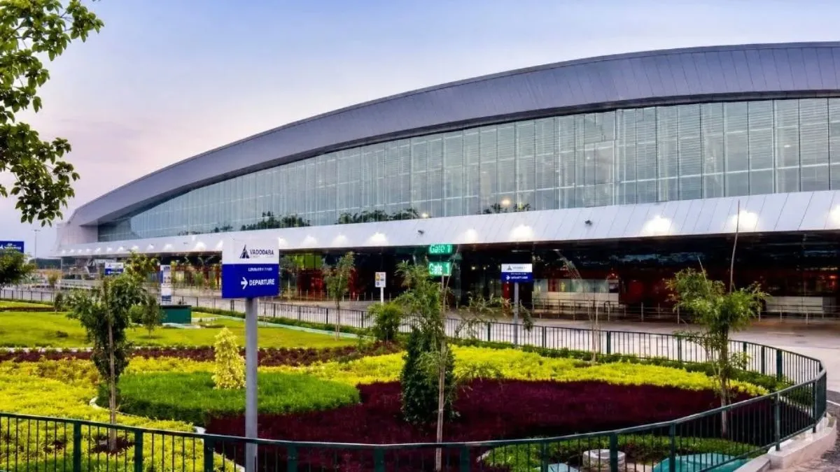 Vadodara Airport Emergency landing