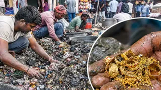 नालियों की गाद में तलाशते हैं सोने के कण