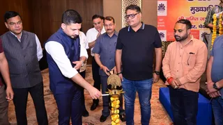 रामनगरी को लेकर वैश्विक साझेदारी और वेस्ट मैनेजमेंट पर भी चर्चा।