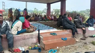 चमकपुर ग्राम पंचायत का नाम बदलकर ‘शंकरपुर’ किए जाने से स्थानीय ग्रामीण गुस्से में हैं।