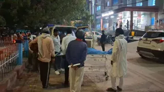 सदर अस्पताल में शव लेकर पहुंचे स्वजन: जागरण