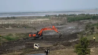 बारिश से घाटों पर दलदल का खतरा बढ़ा