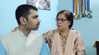 आशुतोष ने 50 शास्त्रीय रागों की पकड़ प्रस्तुत की।