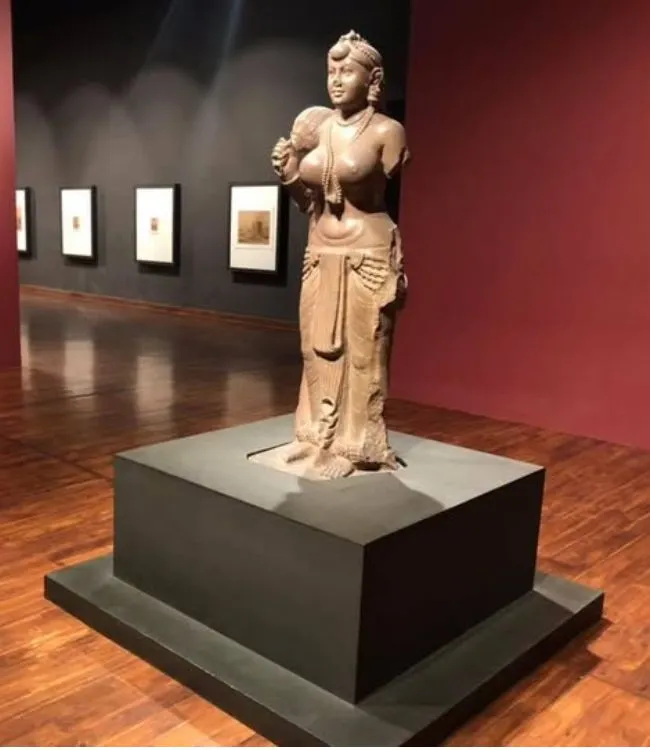 Deedarganj Yakshi