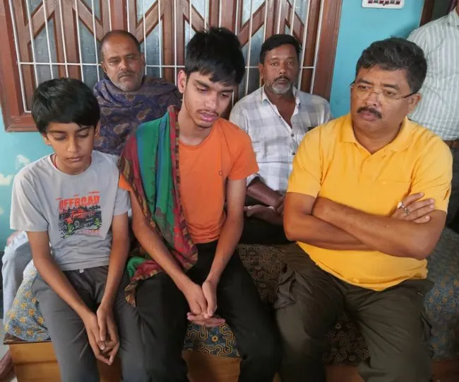 Purnia Businessman Bablu Vishwas Dies in Karwa Chauth Car Accident (5)