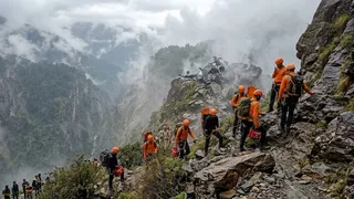प्रतीकात्मक प्रस्तुतीकरण के लिए तस्वीर को एआई टूल की मदद से बनाया गया है।