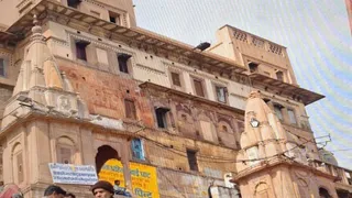 अहिल्याबाई घाट ऐतिहासिक और स्थापत्य विरासत का महत्वपूर्ण अध्याय है।