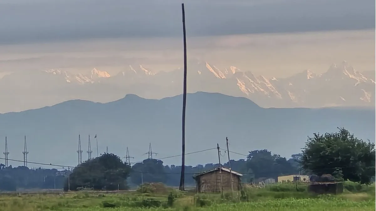 himalaya visible from bagaha and madhubani bihar during cyclone arnab (2)