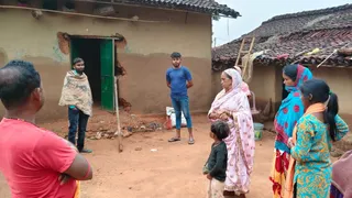 टांगी से काटकर की पत्नी की हत्या