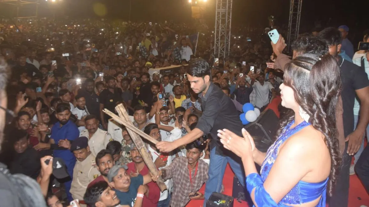 Bhagalpur Sandis Compound Ruckus at Roshan Rohi Concert (4)