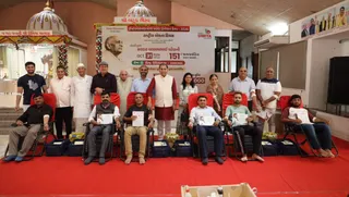 जासपुर अहमदाबाद में उमियाधाम परिसर में रक्तदान शिविर।