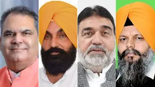 संजीव अरोड़ा, कुलवंत सिंह सिद्धू, अशोक पराशर और मनविंदर सिंह ग्यासपुरा।