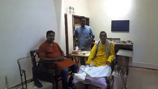 Former Rajya Sabha MP RK Sinha Passes Away: विहिप नेता राकेश सिन्हा के साथ आरके सिन्हा।