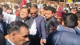 मुख्यमंत्री पुष्कर सिंह धामी कार्यक्रम में पहुंचे।