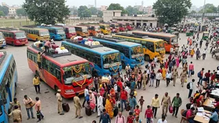 बिहार के लिए चलेंगी 200 से अधिक स्पेशल बसें (एआई जेनरेटेड तस्वीर)