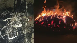 बिश्नाह में घर के बाहर खड़ी मोटरसाइकिल आग लगने से जलकर राख।