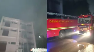 मंगोलपुरी की जूता फैक्ट्री में भीषण आग, चार लोगों की मौत (फोटो- जागरण)
