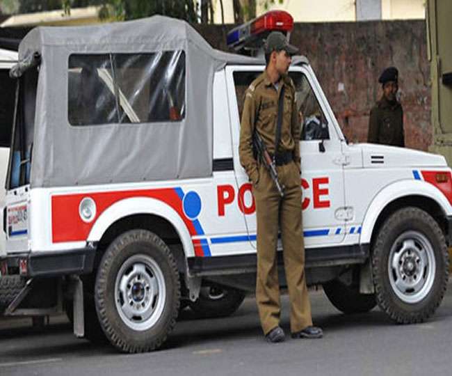 पुलिस की निष्क्रियता से बढ़ रहा अपराध का ग्राफ, आम लोग भी बन रहे हैं शिकार