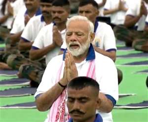 International Yoga Day 2019 Ranchi: PM मोदी बोले, धर्म-जाति से ऊपर है योग, दुनिया को दी बधाई VIDEO