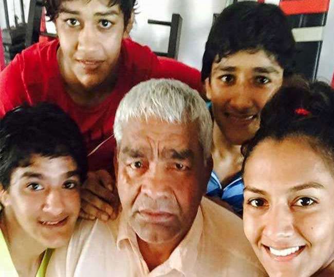 बचपन में पिता की हत्या और रियो में लगी गंभीर चोट, विनेश फोगाट ने हारना सीखा ही नहीं