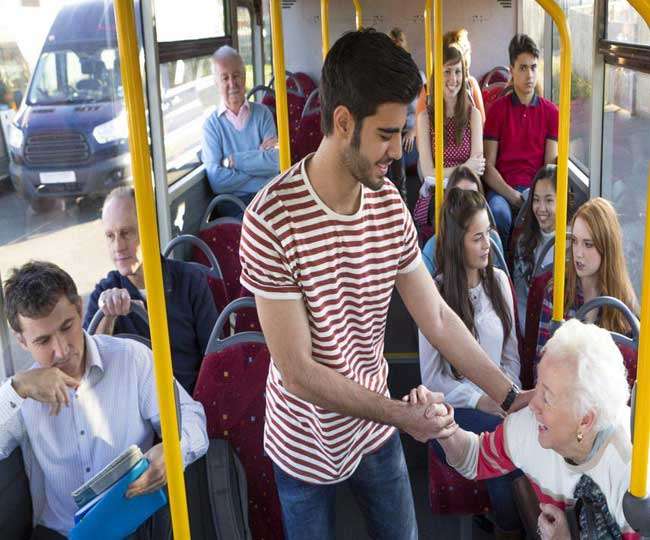 इस तरह के परोपकार करने से बढ़ता है आत्मविश्वास