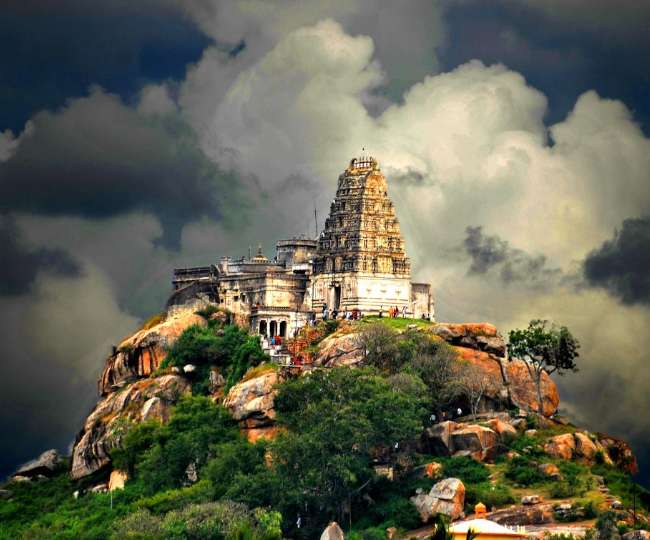 तालाबà¥à¤ सॠà¤à¥à¤²à¤à¤¼à¤¾à¤° हॠमà¥à¤¸à¥à¤° à¤à¤¾ मà¥à¤²à¥à¤à¥à¤à¥ à¤à¤¾à¤à¤µ, यहाठहà¥à¤ थॠ'à¤à¥à¤²à¤à¥à¤²à¥à¤¯à¤¾' फिलà¥à¤® à¤à¥ शà¥à¤à¤¿à¤à¤