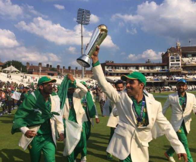 भारत को हराकर खूब मजे में है पाकिस्तान की टीम, घर बैठे हो रही कमाई