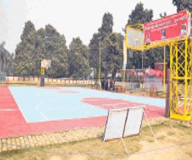 वाराणसी में सीमेंट के बास्केटबॉल कोर्ट ने निखारे 22 अंतरराष्ट्रीय सितारे