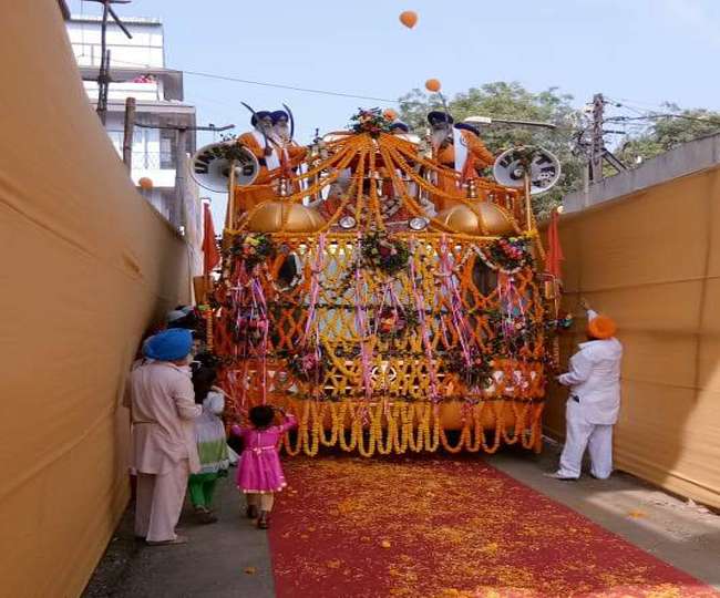 प्रकाश देहाड़ा पर गुरुवाणी से गुंजायमान हुआ जमशेदपुर, देखिए नगर कीर्तन