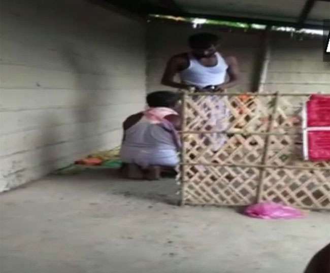 à¤•à¤¿à¤¸à¤¿à¤‚à¤— à¤¬à¤¾à¤¬à¤¾ à¤‡à¤¸ à¤¤à¤°à¤¹ à¤¸à¥‡ à¤•à¤°à¤¤à¤¾ à¤¥à¤¾ à¤®à¤¹à¤¿à¤²à¤¾à¤“à¤‚ à¤•à¤¾ à¤‡à¤²à¤¾à¤œ, à¤ªà¥à¤²à¤¿à¤¸ à¤¨à¥‡ à¤•à¤¿à¤¯à¤¾ à¤—à¤¿à¤°à¤«à¥à¤¤à¤¾à¤°