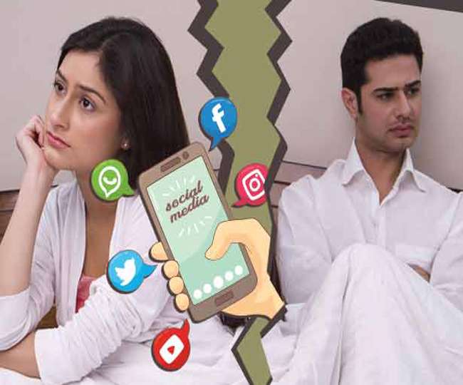 सावधान! स्मार्टफोन से पति-पत्नी के बीच सोशल मीडिया बना 'वो' -