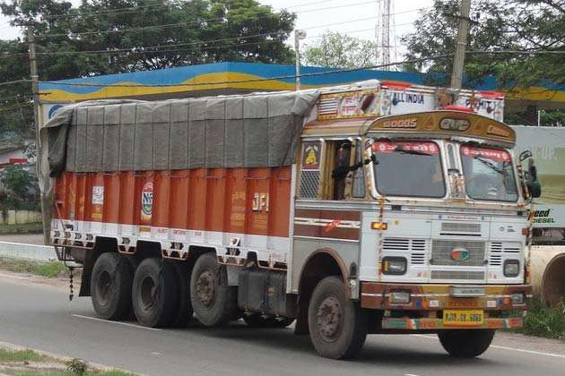 Manufacturers trying to sell BS3 trucks to compensate loss web