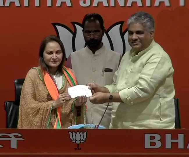 Lok sabha Election 2019: à¤à¤¯à¤¾ पà¥à¤°à¤¦à¤¾ à¤à¤¾à¤à¤ªà¤¾ मà¥à¤ शामिल, बà¥à¤²à¥à¤- पà¥à¤à¤® मà¥à¤¦à¥ à¤à¥ हाथà¥à¤ मà¥à¤ दà¥à¤¶ सà¥à¤°à¤à¥à¤·à¤¿à¤¤