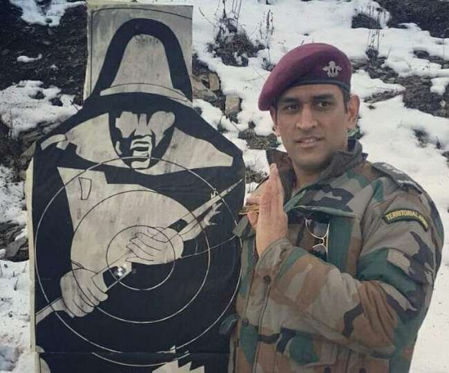 Honorary Lieutenant Colonel MS Dhoni is proceeding to 106 ...